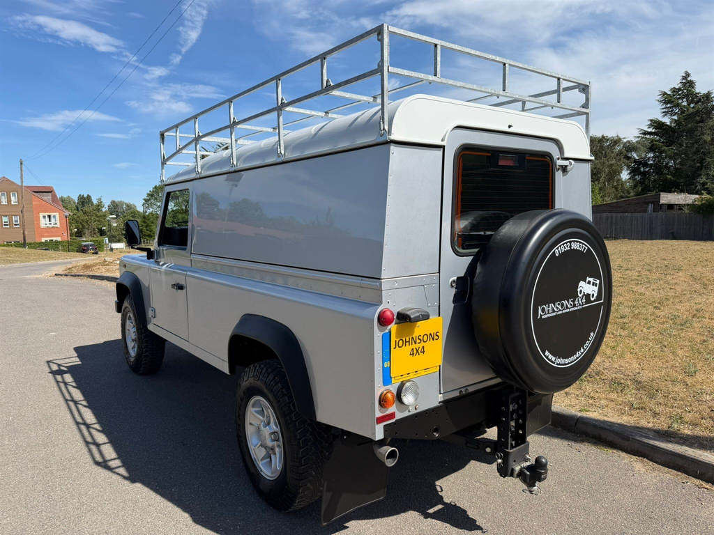 Land Rover Defender 110 Suv Silver #3