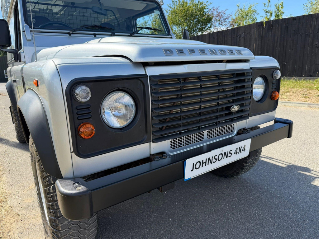 Land Rover Defender 110 110 2.2 Tdci Xs Utility Wagon 4W Green #33