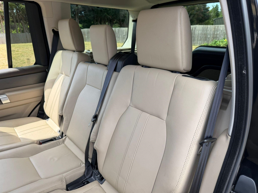 Land Rover Discovery Estate 2.0 Td4 Hse Sport Black 7 Seater White #18