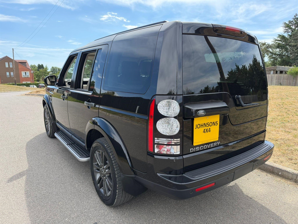 Land Rover Discovery Estate 2.0 Td4 Hse Sport Black 7 Seater White #4
