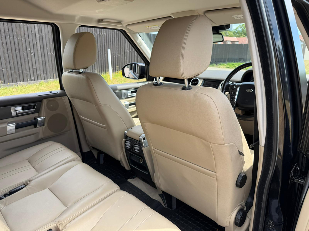 Land Rover Discovery Estate 2.0 Td4 Hse Sport Black 7 Seater White #16