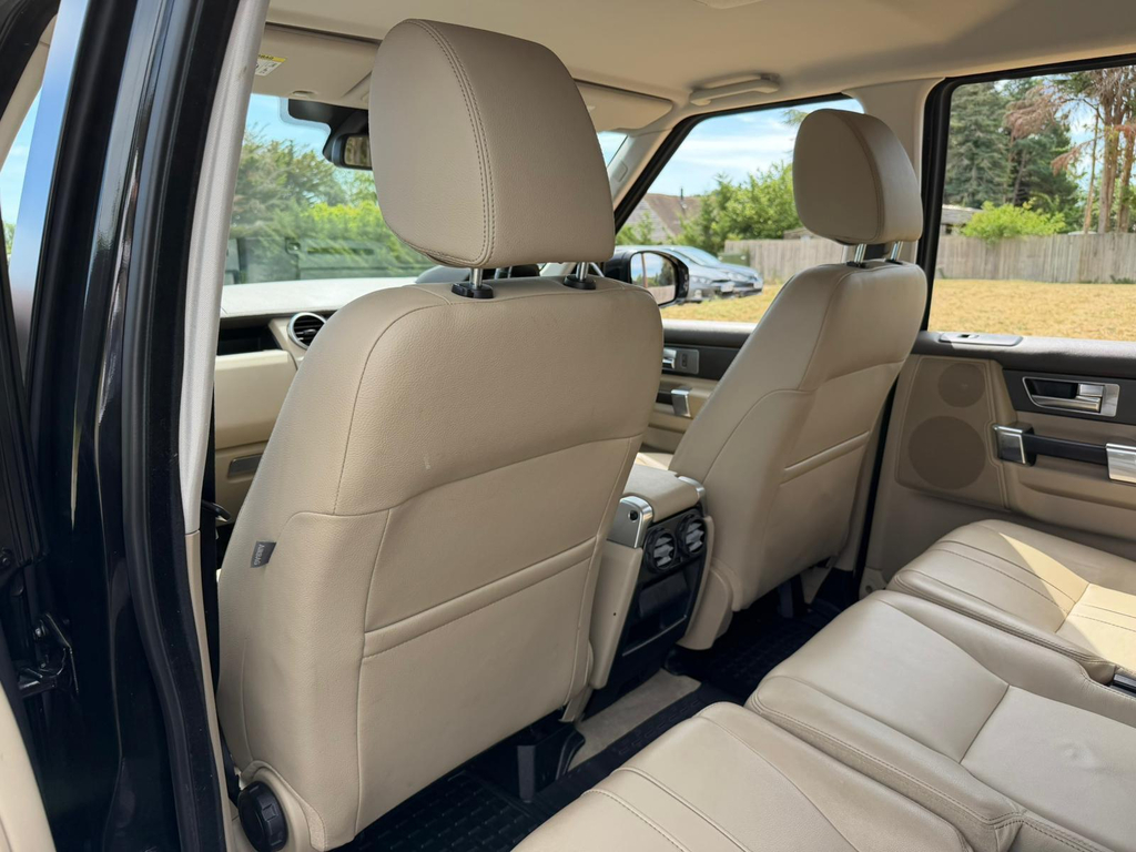 Land Rover Discovery Estate 2.0 Td4 Hse Sport Black 7 Seater White #14