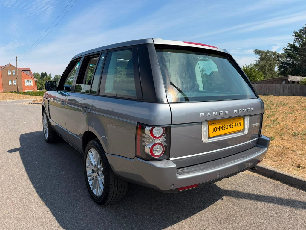 Land Rover Range Rover 4.4 Tdv8 Westminster Black #4