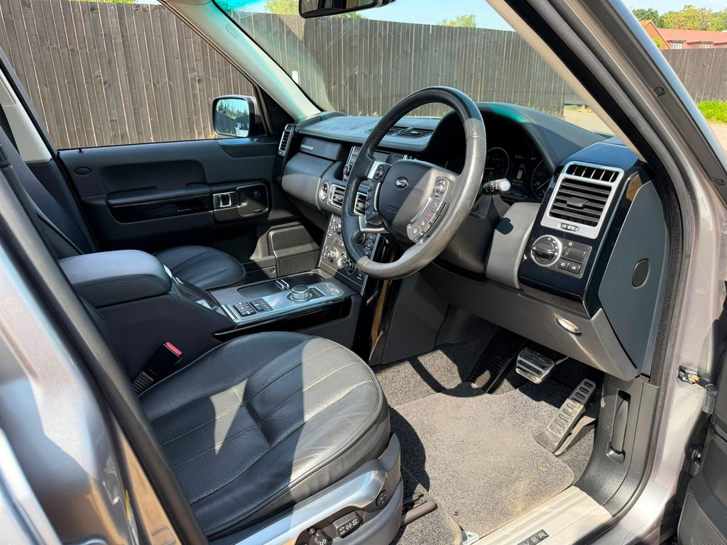 Land Rover Range Rover 4.4 Tdv8 Westminster Black #17