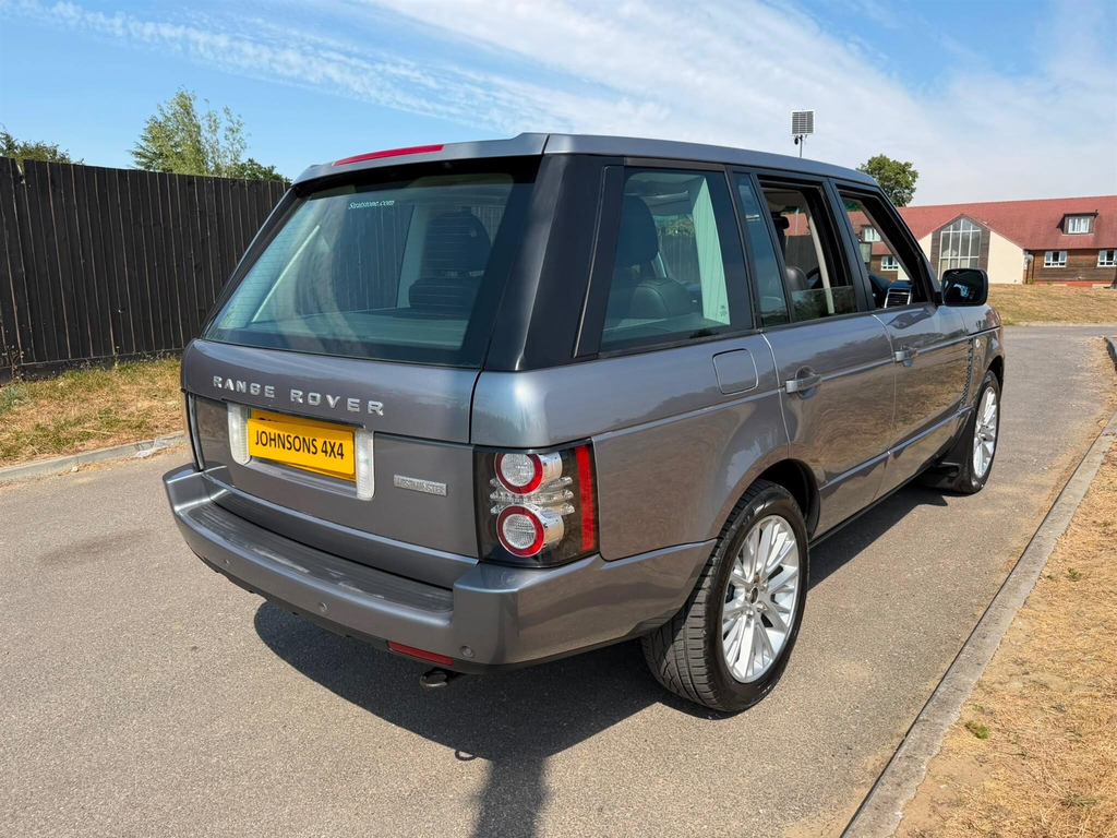 Land Rover Range Rover 4.4 Tdv8 Westminster Black #6