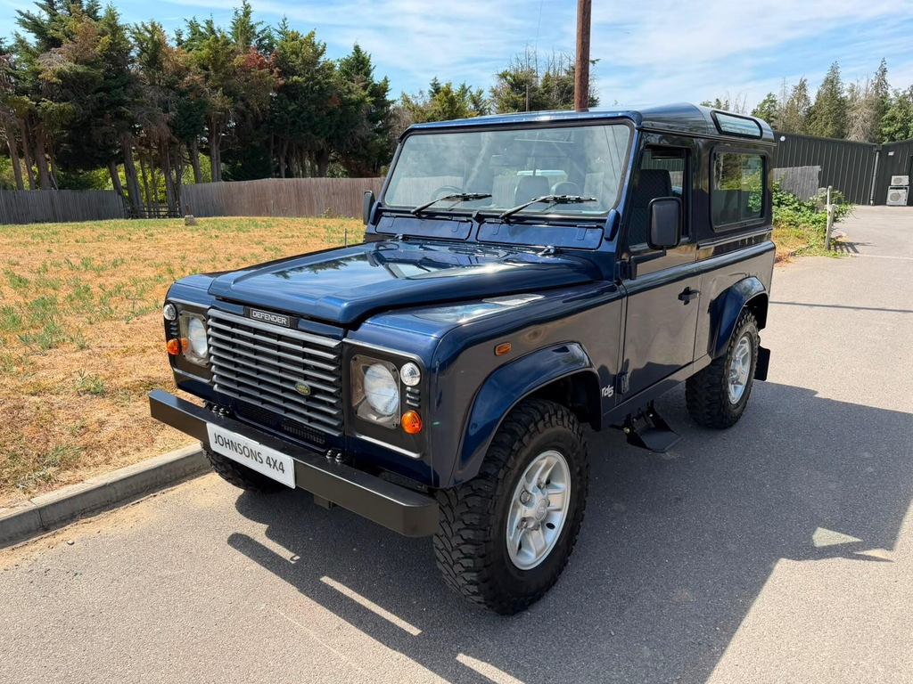Land Rover Defender 90 Suv Blue