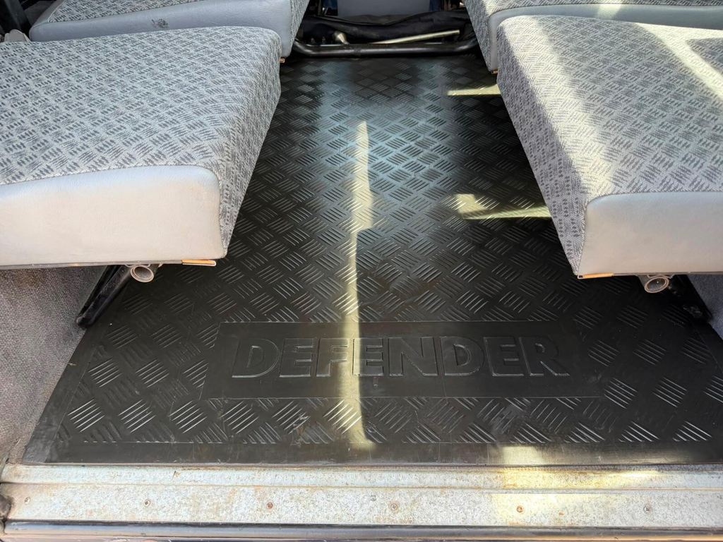 Land Rover Defender 90 Suv Green #18