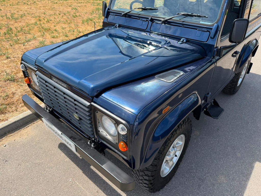 Land Rover Defender 90 Suv Green #38