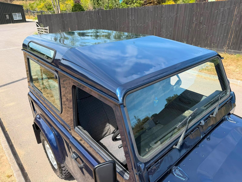 Land Rover Defender 90 Suv Green #32