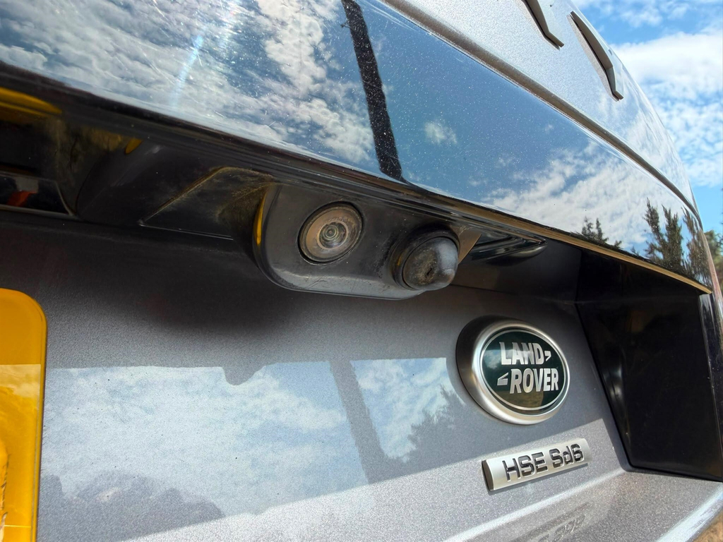 Land Rover Discovery Sdv6 Hse Black #58