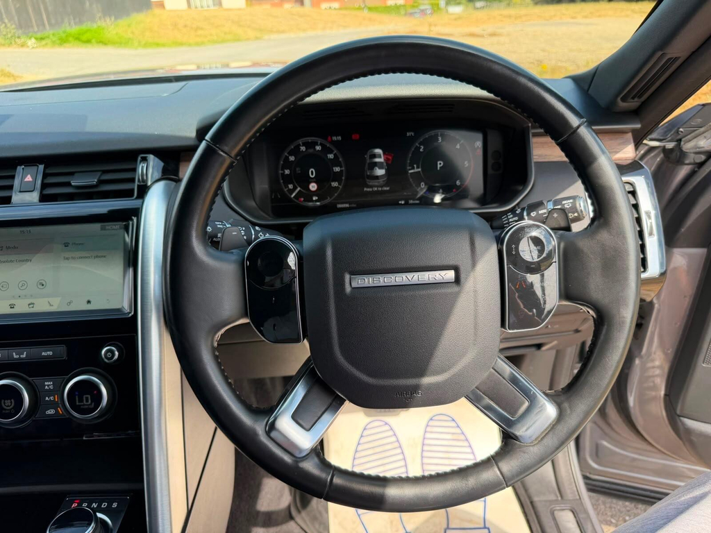 Land Rover Discovery Sdv6 Hse Black #42