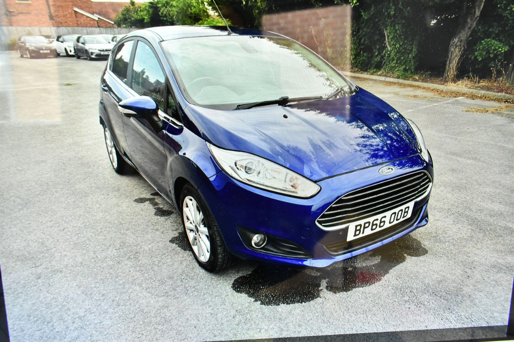 Ford Fiesta 1.0T Ecoboost Titanium Hatchback Blue