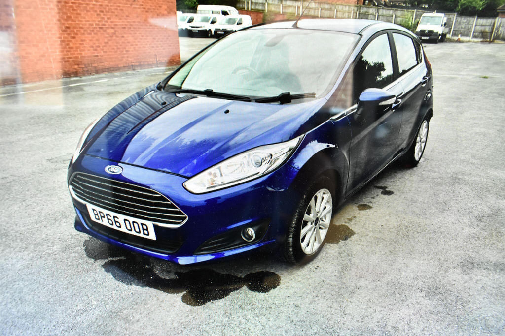 Ford Fiesta 1.0T Ecoboost Titanium Hatchback Blue #2