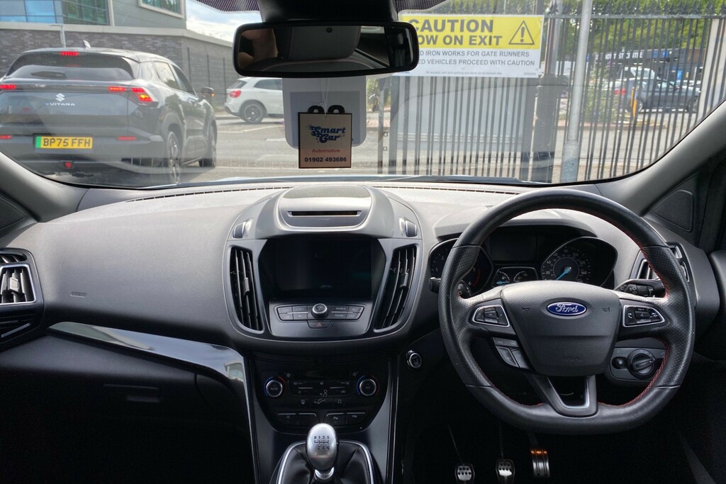 Ford Kuga 1.5 Tdci St-line 2Wd YG19CTW White #3