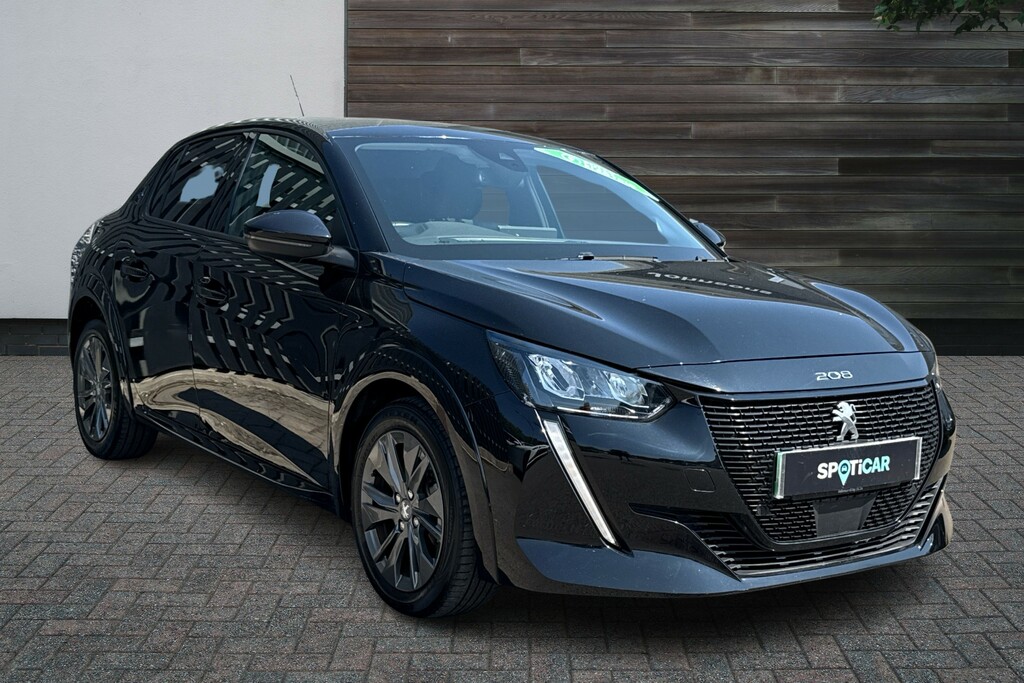 Peugeot e-208 50Kwh Allure Premium 7Kw Charger Black