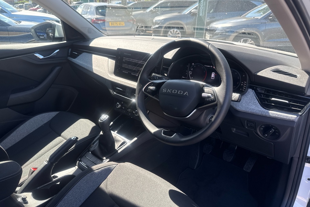 Skoda Kamiq 1.0 Tsi Se Edition GD25EZL White #6