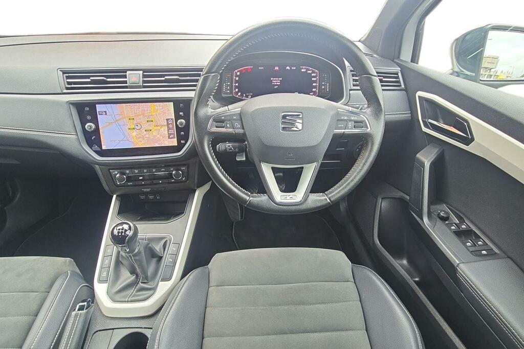 Seat Arona 1.0 Tsi 115 Xcellence Lux Ez DX70XEB White #2