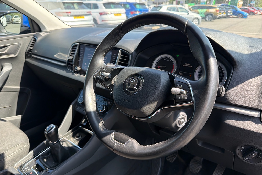 Skoda Karoq 1.0 Tsi Se Technology Blue #6
