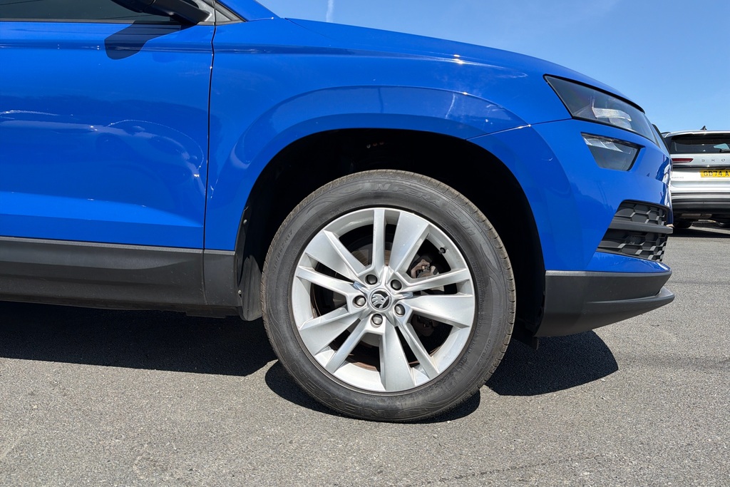 Skoda Karoq 1.0 Tsi Se Technology Blue #5