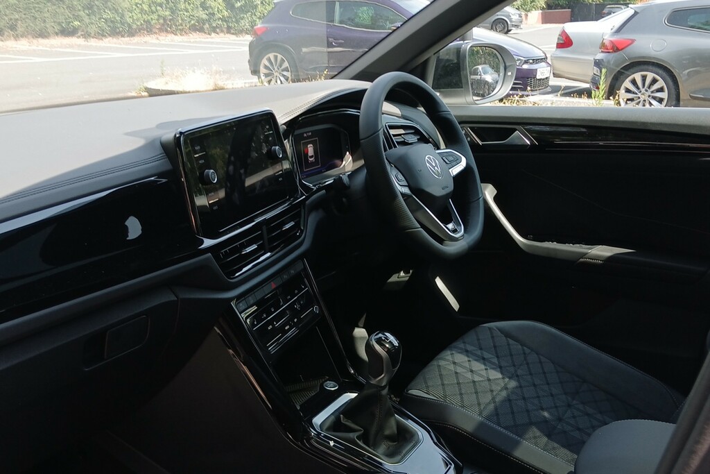 Volkswagen T-Roc 1.5 Tsi Black Edition Plus VO26UTW Black #2