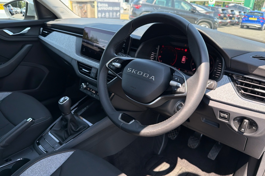 Skoda Kamiq 1.0 Tsi Se Edition GJ75FYS Silver #6