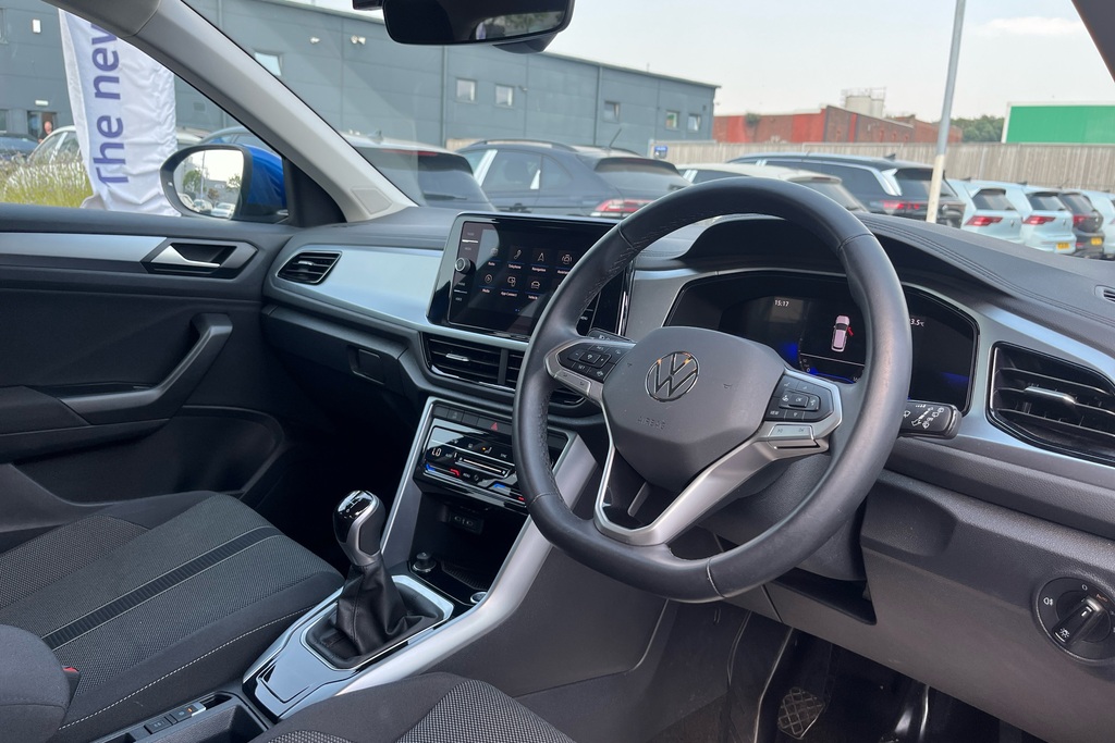 Volkswagen T-Roc 1.0 Tsi 115 Match PE75YKT Blue #6