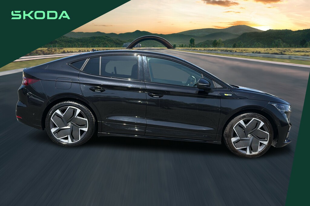 Skoda ENYAQ 220Kw Vrs 82Kwh 4X4 LX72VRZ Black #4