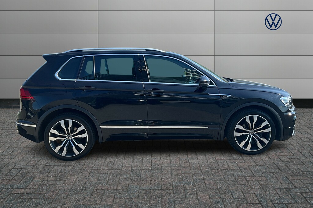 Volkswagen Tiguan 2.0 Tdi 150 R-line BK68EXF Black #4