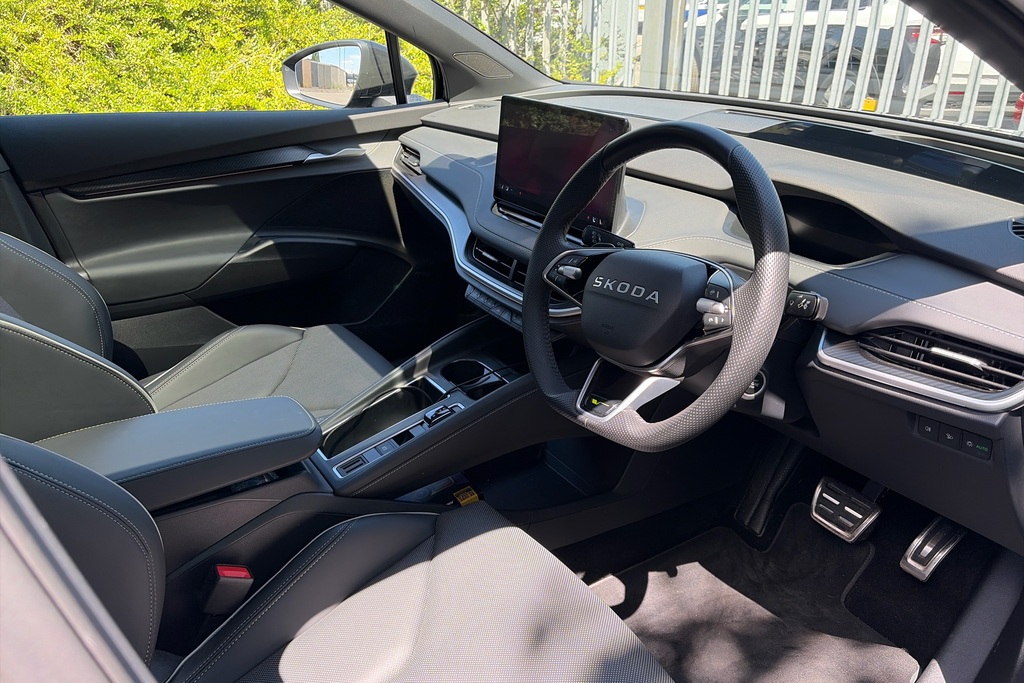 Skoda ENYAQ 250Kw Vrs 84Kwh 4X4 BJ26EYY Black #6