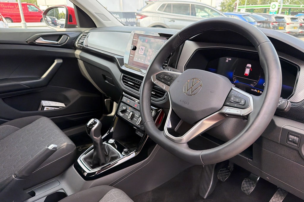 Volkswagen T-Cross 1.0 Tsi Match VX26YGP Red #6