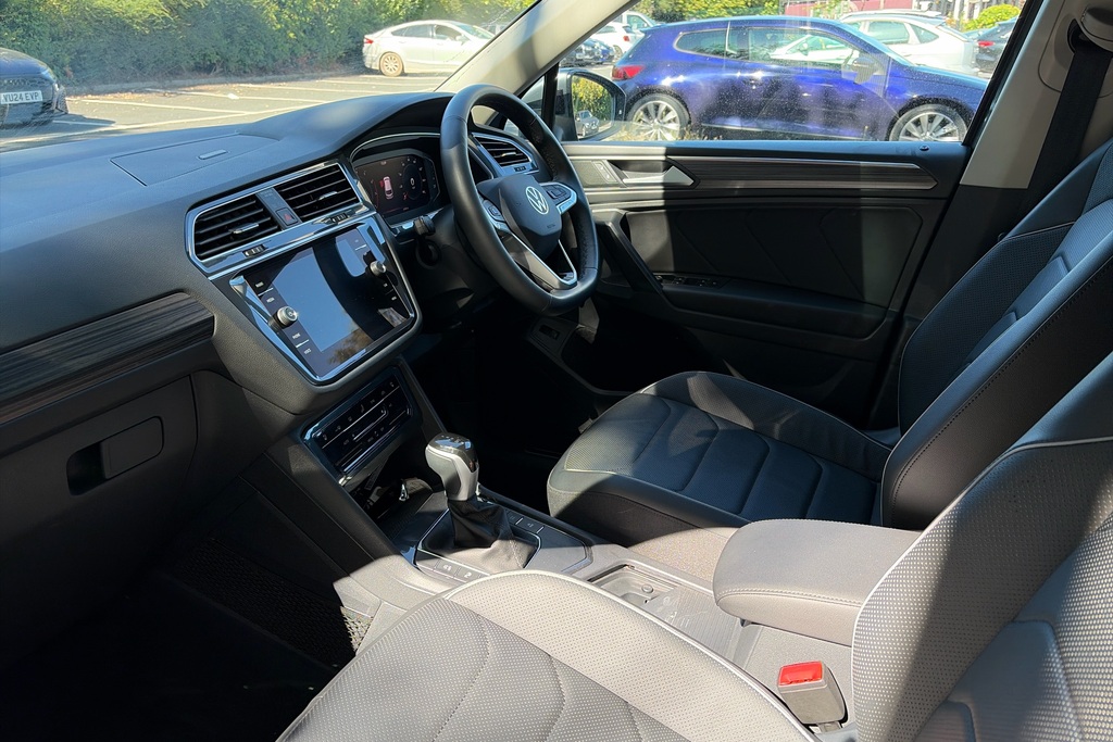 Volkswagen Tiguan Allspace 1.5 Tsi Elegance Dsg Grey #2