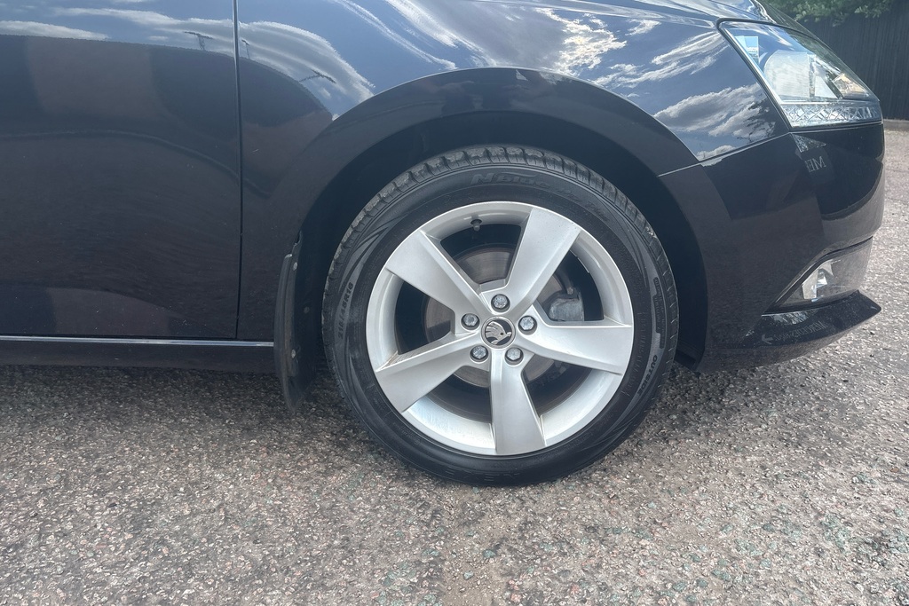 Skoda Fabia 1.0 Tsi Se L Black #5