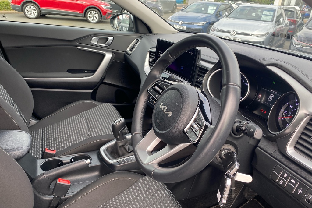 Kia Xceed 1.5T Gdi Isg 138 2 YL24AFA Silver #6