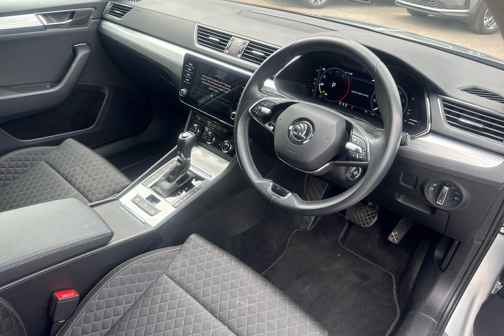 Skoda Superb 2.0 Tdi Cr Se Dsg GS16RAM Silver #6