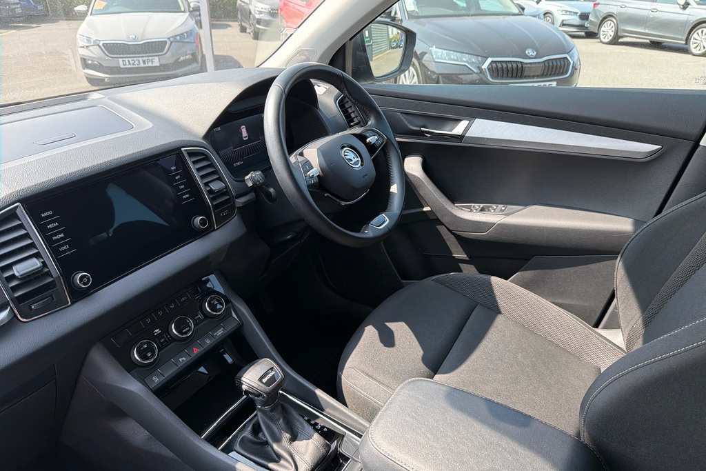 Skoda Karoq 1.5 Tsi Se Drive Dsg DG72LNZ Grey #2