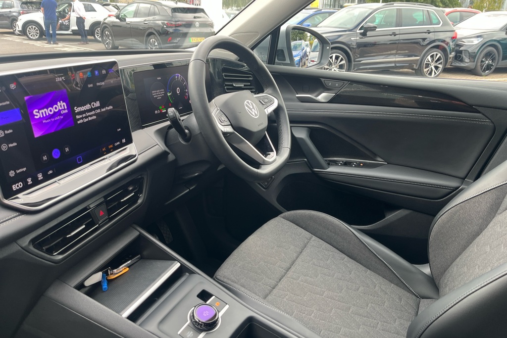 Volkswagen Tiguan 1.5 Tsi Ehybrid Match Dsg BL25AYU Silver #2