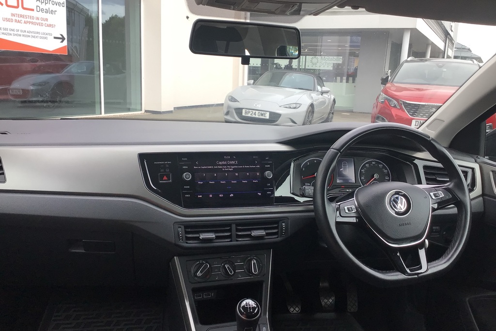 Volkswagen Polo 1.0 Evo Se SX19DLD Black #3