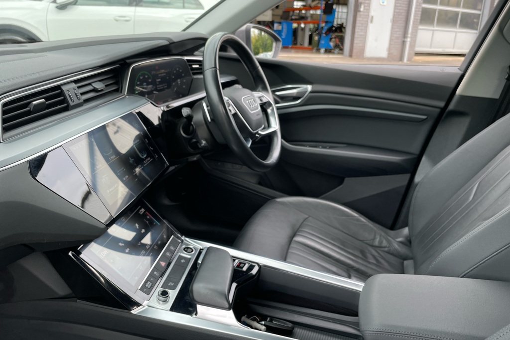 Audi E-tron 230Kw 50 Quattro 71Kwh Technik NA70AXB Grey #2