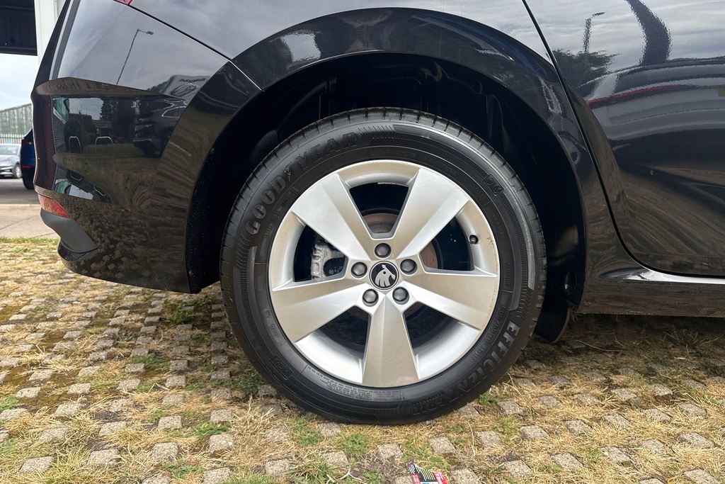 Skoda Scala 1.0 Tsi 116 Se Edition DC25CNE Black #6