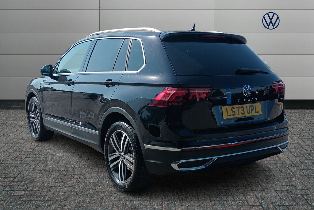 Volkswagen Tiguan 1.5 Tsi 150 Elegance Dsg LS73UPL Black #3