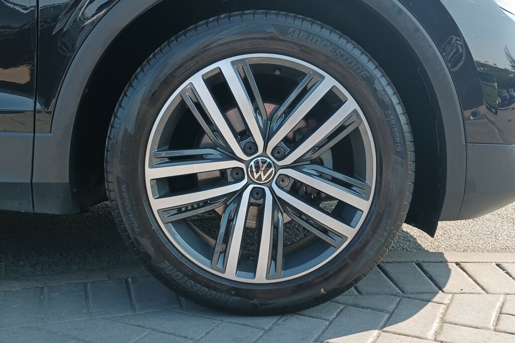 Volkswagen Tiguan 1.5 Tsi 150 Elegance Dsg LS73UPL Black #5