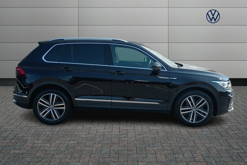 Volkswagen Tiguan 1.5 Tsi 150 Elegance Dsg LS73UPL Black #4