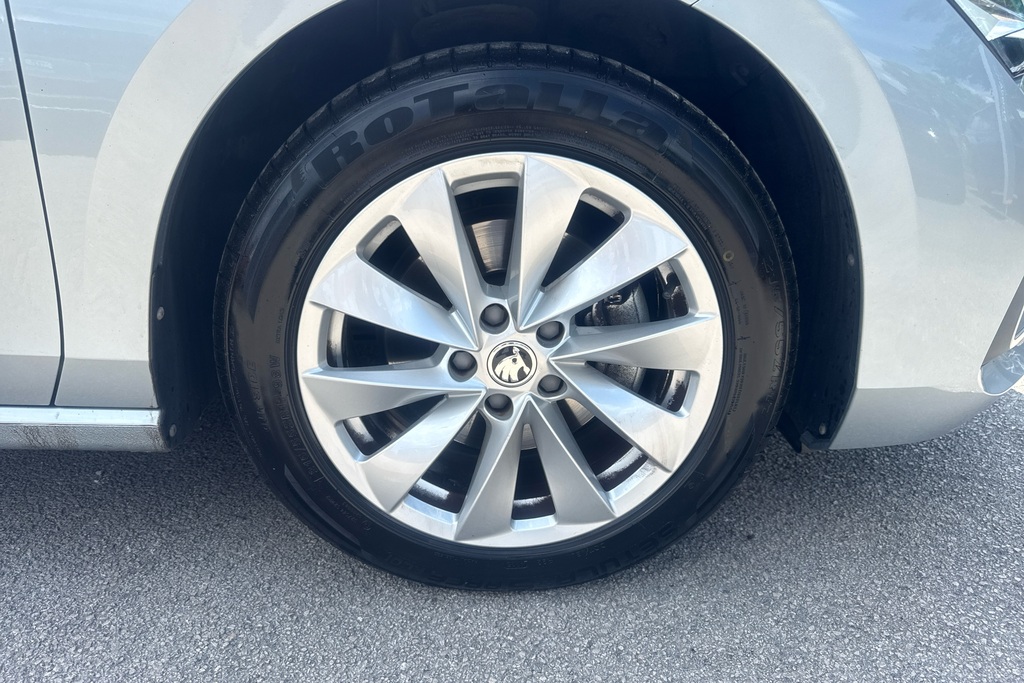 Skoda Superb 1.5 Tsi E-tec Se Technology Dsg BL24SZN Silver #5