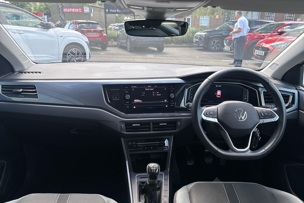 Volkswagen Polo Style Tsi BT72XPV White #3