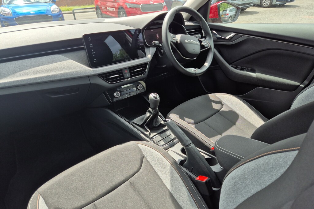 Skoda Scala 1.0 Tsi 95 Se Edition Red #2