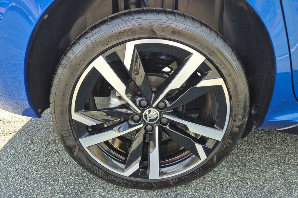 Skoda Kamiq 1.0 Tsi Monte Carlo Blue #5
