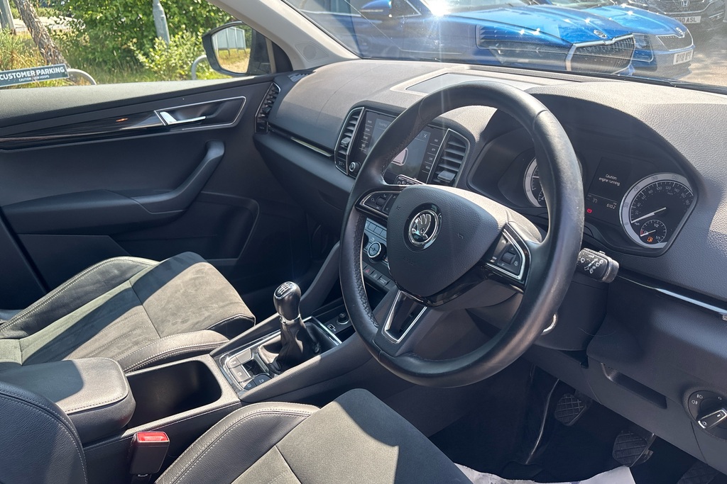 Skoda Karoq 1.5 Tsi Se L Black #6