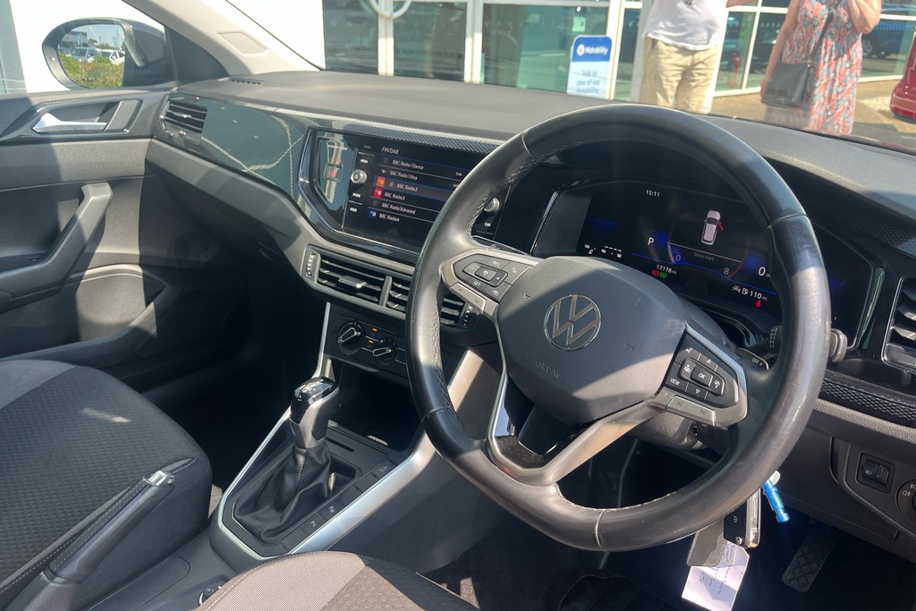 Volkswagen Taigo 1.0 Tsi 110 Life Dsg LT24XSE Black #6