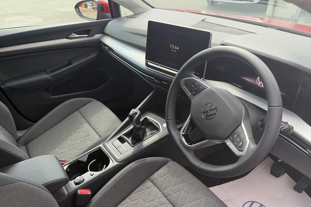 Volkswagen Golf 1.5 Tsi 150 Match BT26VCA Red #6