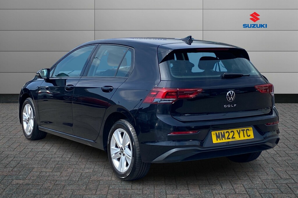 Volkswagen Golf 1.5 Tsi Life MM22YTC Black #2